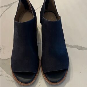 SOFFT Elegant Navy Women's Shoes